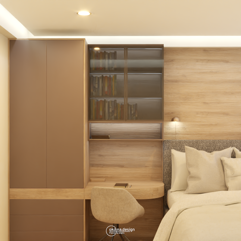 Zdjęcie przedstawia jasne i przestronne wnętrze sypialni. Na pierwszym planie widoczne jest łóżko z białym drewnianym stelażem i ciemnoszarym materacem. Na łóżku znajduje się biała pościel z delikatnym wzorem i miękkie poduszki. Obok łóżka stoi drewniana szafka nocna z lampką. W tle, po prawej stronie łóżka, znajduje się biurko z drewnianym blatem i szufladami. Obok biurka znajduje się wygodne krzesło z brązowym obiciem. Sypialnię zdobią jasne zasłony i białe ściany. Podłoga wyłożona jest drewnianym parkietem. Projekt autrorstwa Pracowni wnętrz oko.na.design